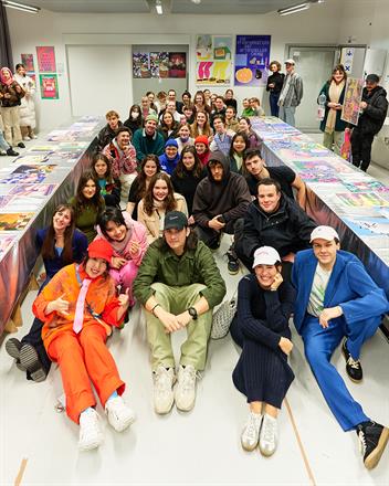 Group photo in the exhibition room of the course "The Prism Project".